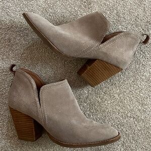 JEFFREY CAMPBELL Suede Ankle Bootie Size 8